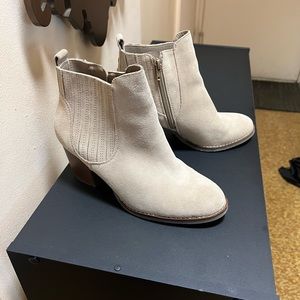 Crown Vintage Bootie